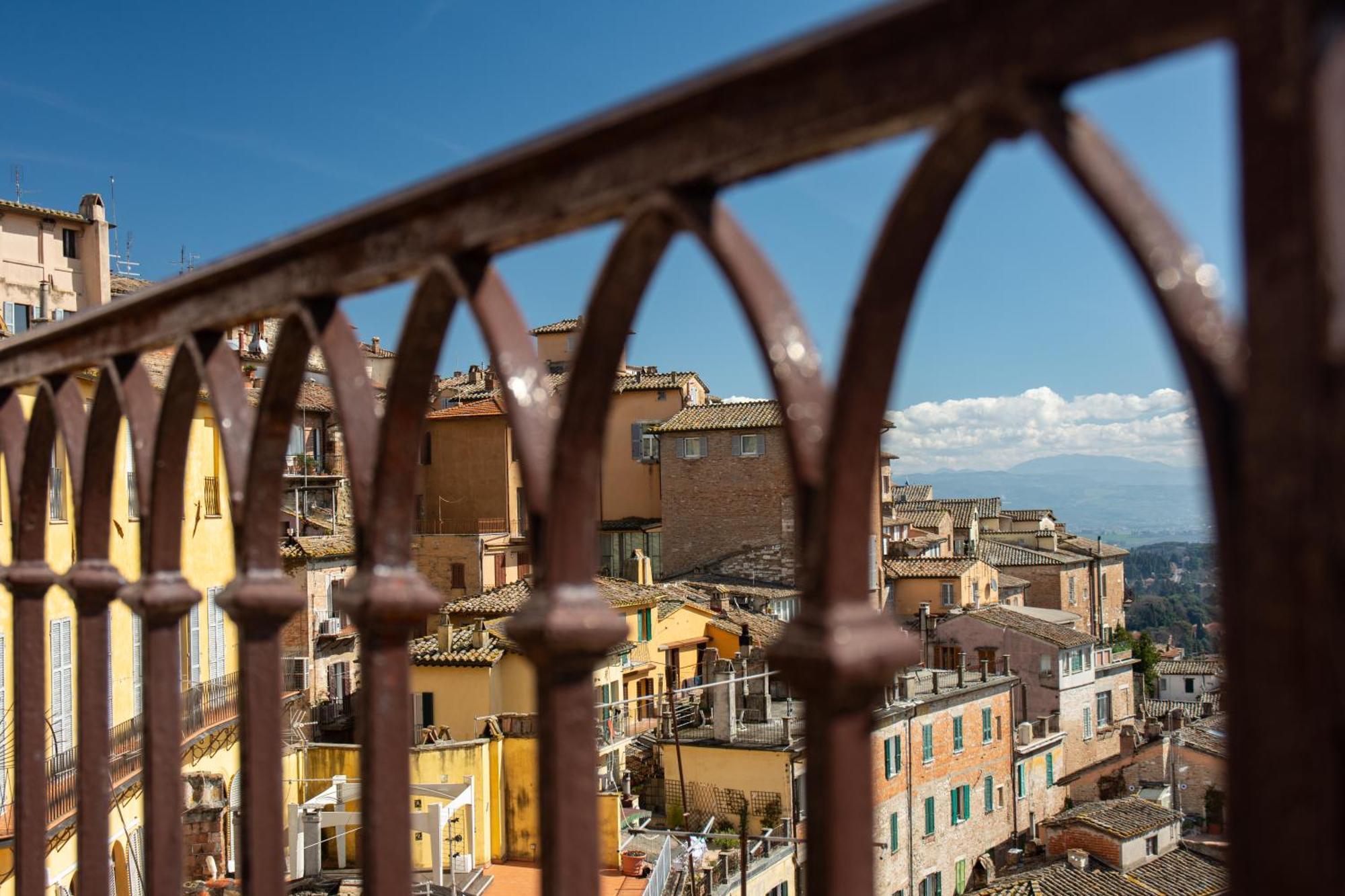 Belvedere Suite - Terrazzo Con Vista Perugia Exterior photo